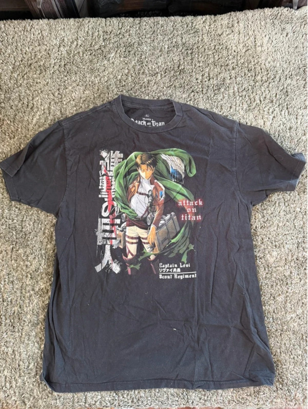 Attack on Titan Captain Levi Scout Regiment Black Graphic T-Shirt Size L